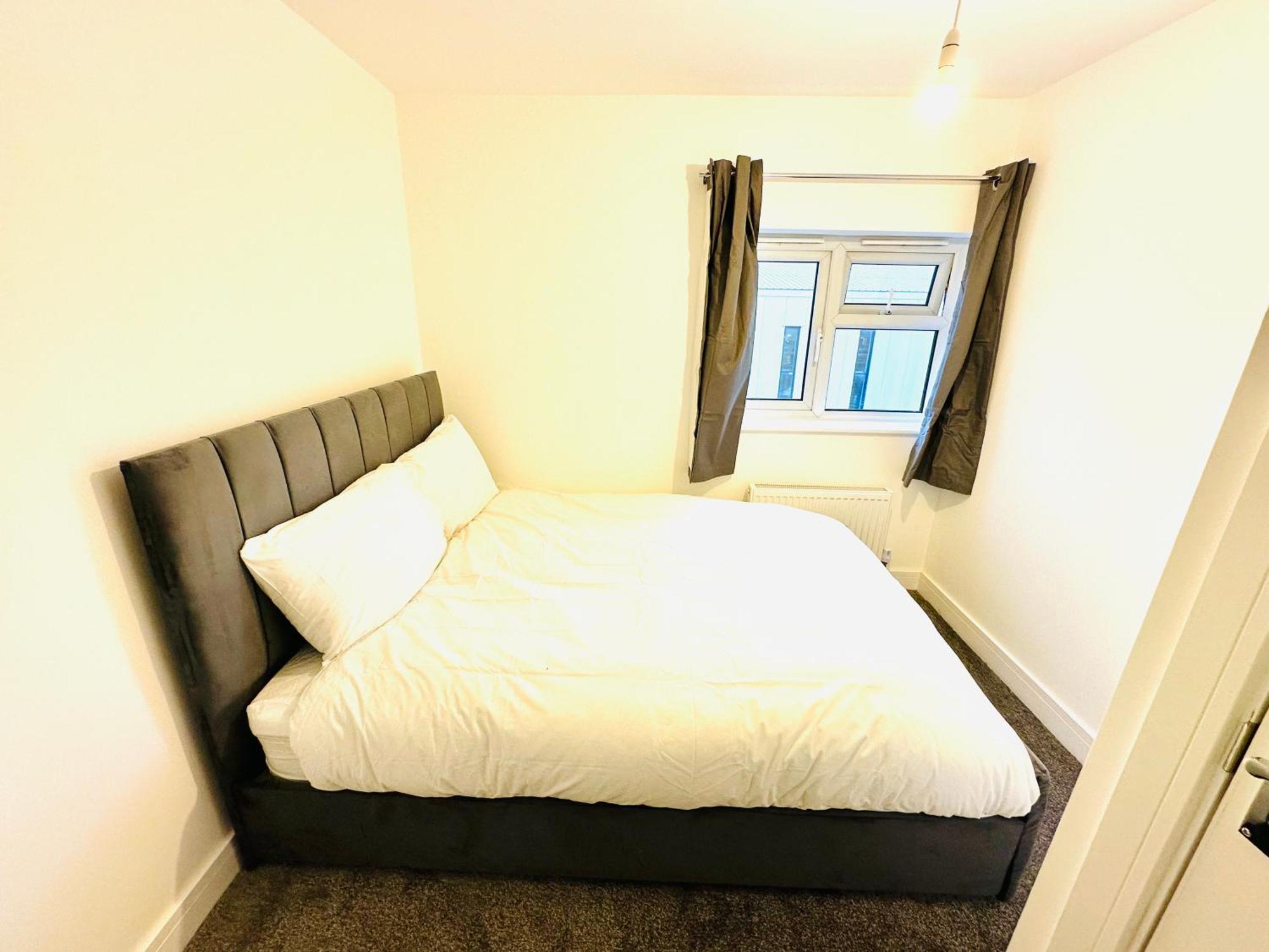 Отель 224 Newcastle Street Stoke-on-Trent Экстерьер фото