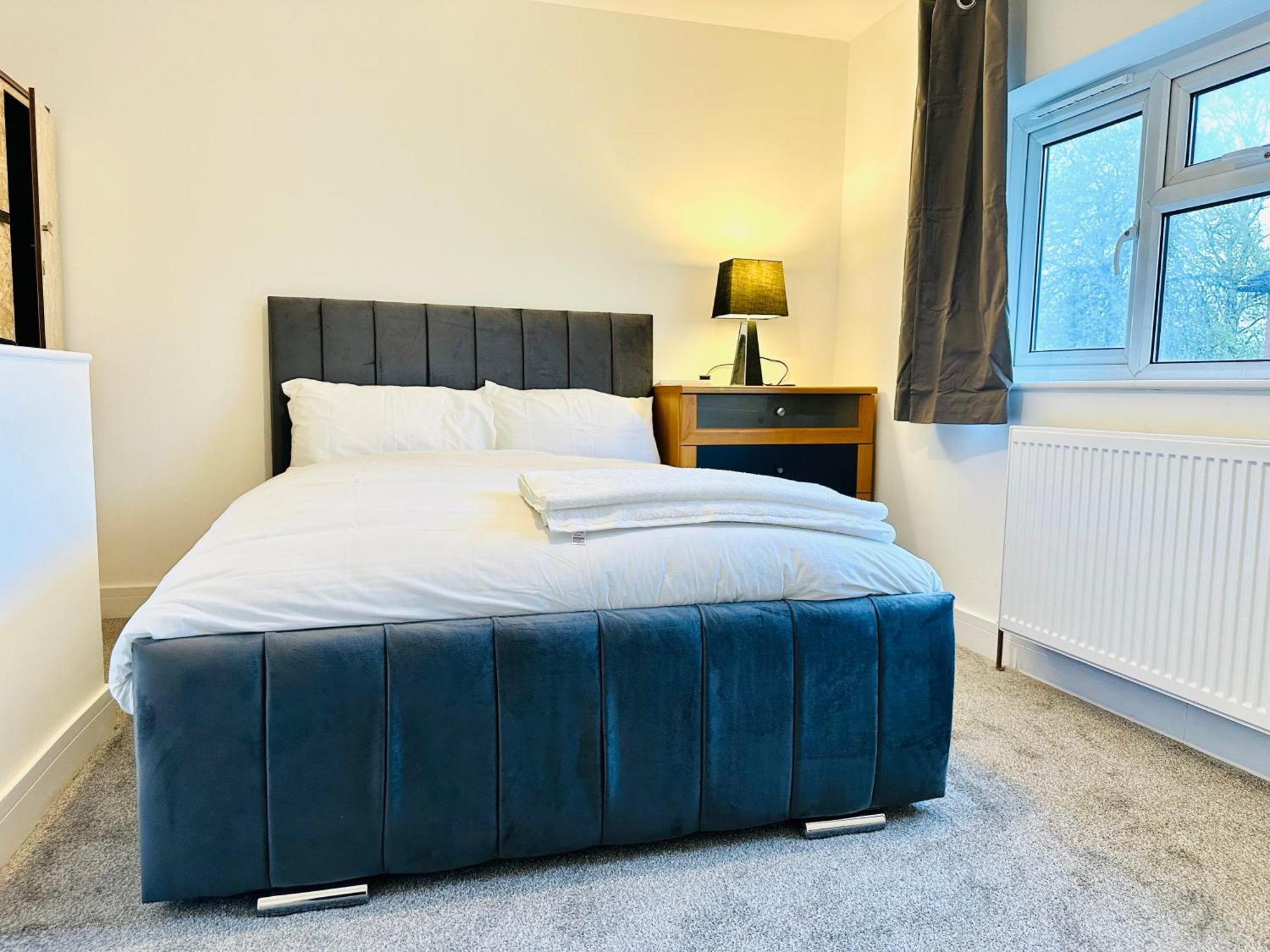 Отель 224 Newcastle Street Stoke-on-Trent Экстерьер фото