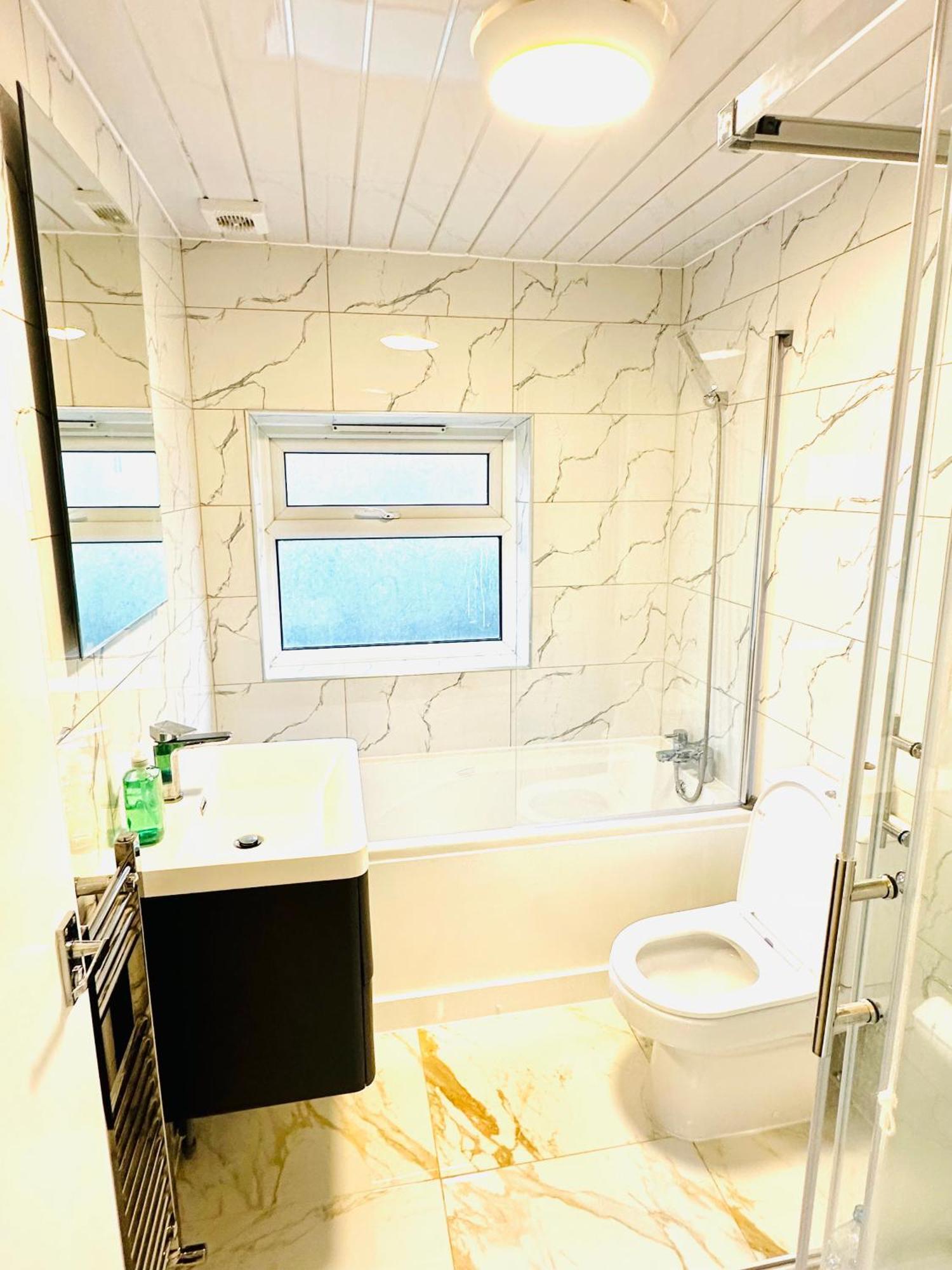 Отель 224 Newcastle Street Stoke-on-Trent Экстерьер фото